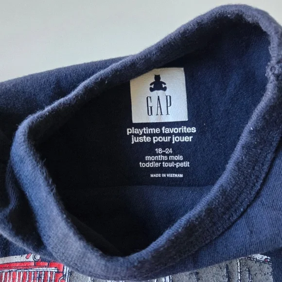 GAP & Tommy Hilfiger T-shirts 2-pack play shirts - Picture 10 of 13